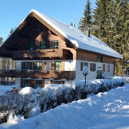Waldhaus Sonnenberg 3 *